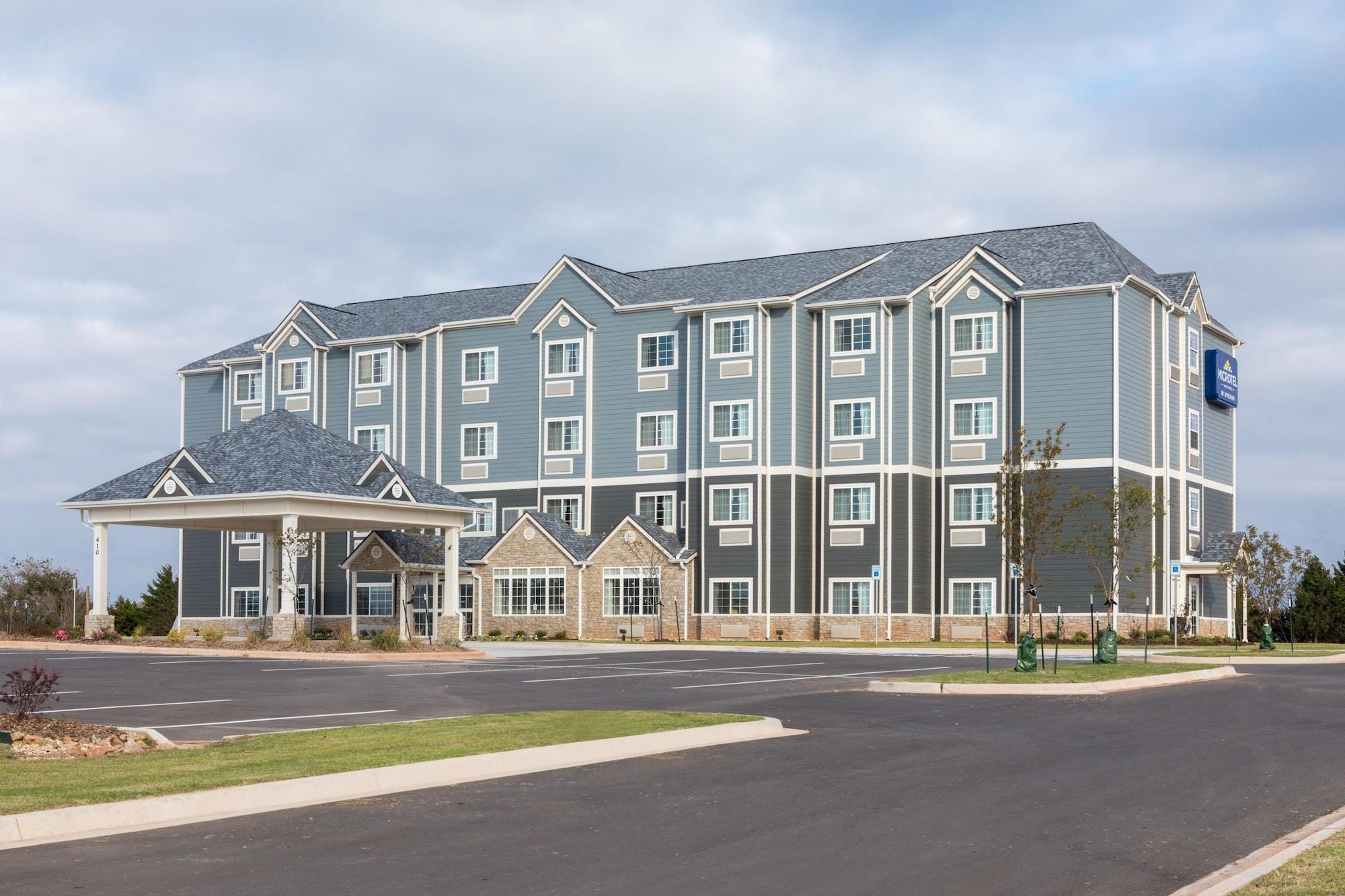 Microtel Inn & Suites By Wyndham Perry Bagian luar foto
