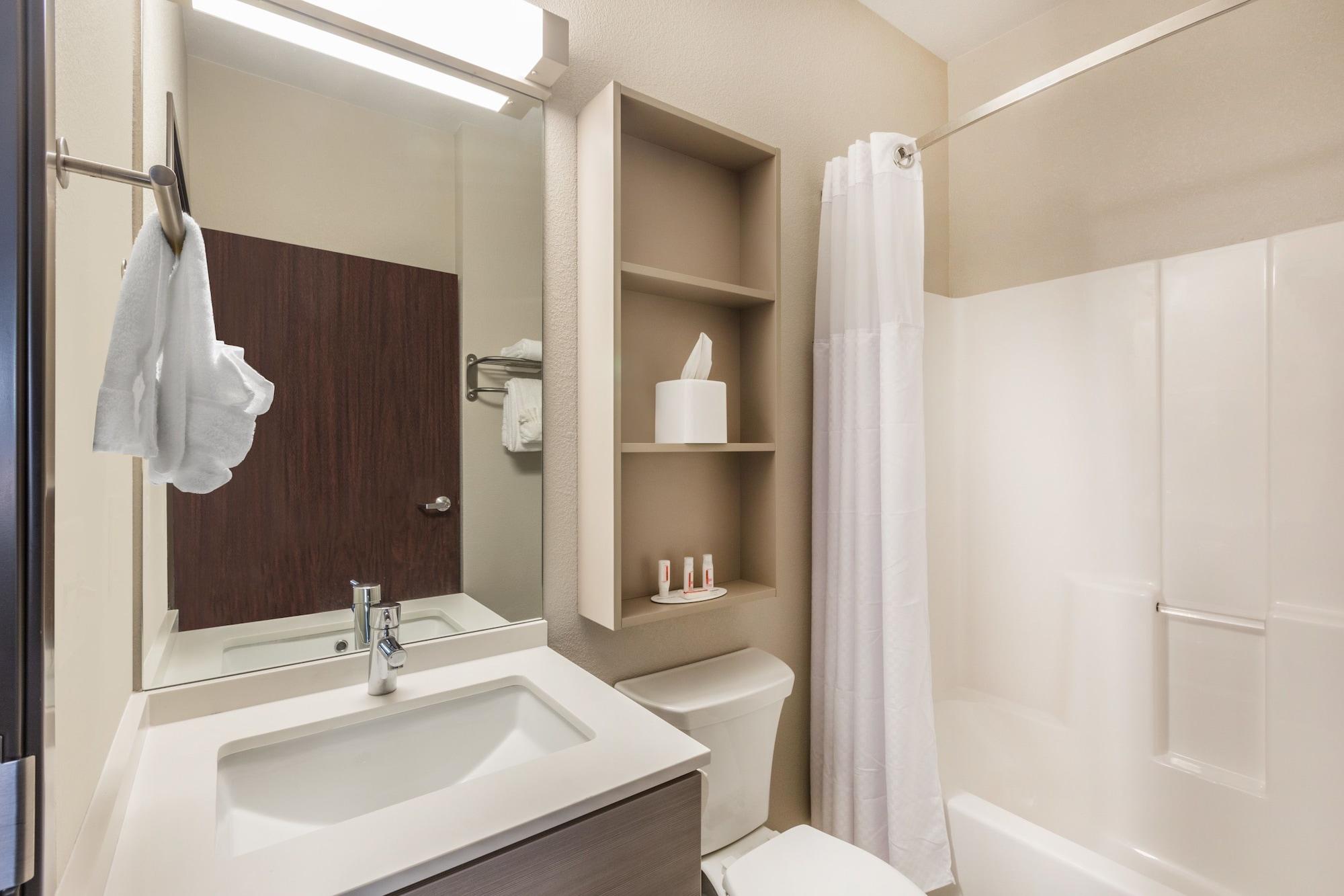 Microtel Inn & Suites By Wyndham Perry Bagian luar foto