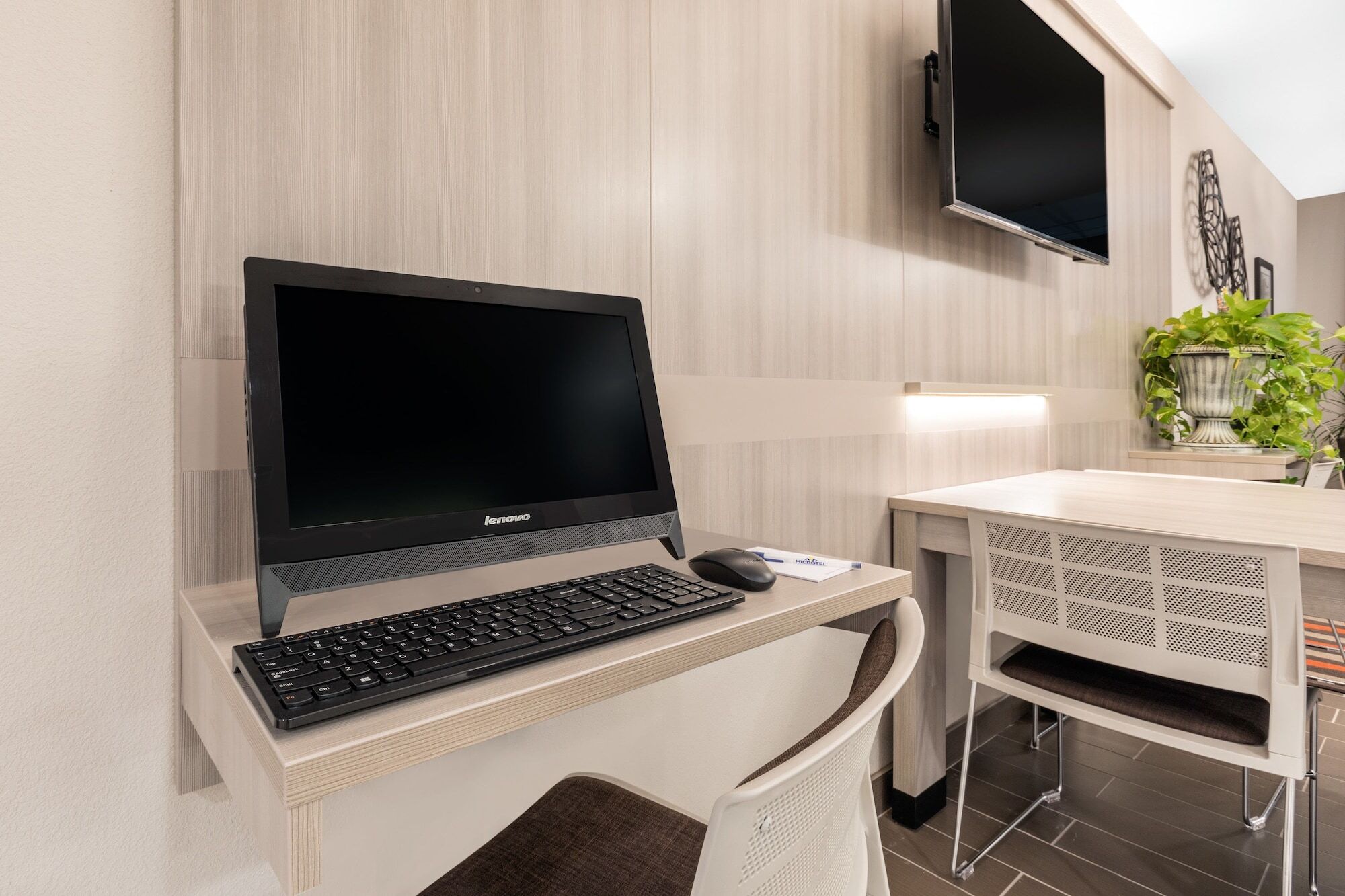 Microtel Inn & Suites By Wyndham Perry Bagian luar foto