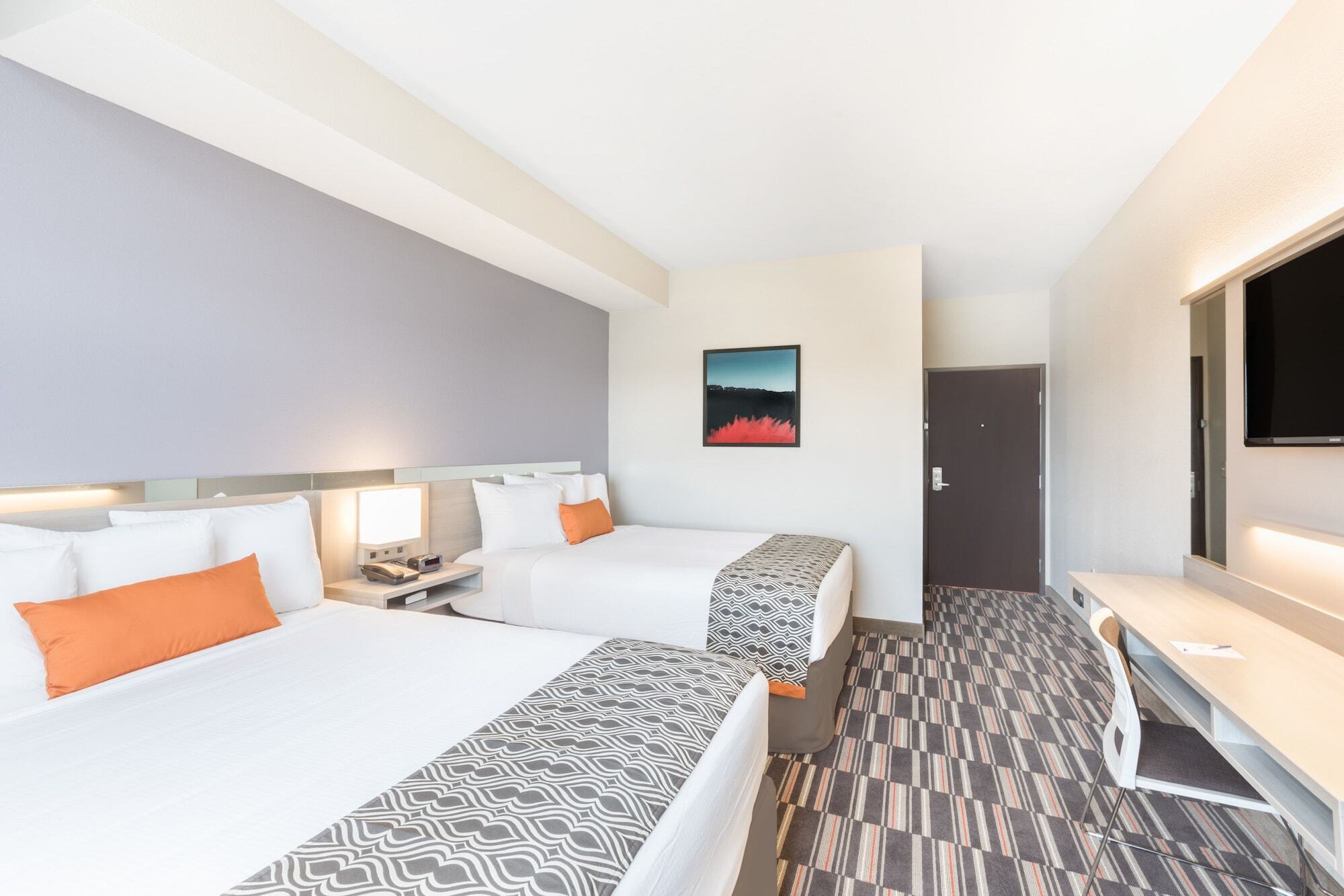 Microtel Inn & Suites By Wyndham Perry Bagian luar foto