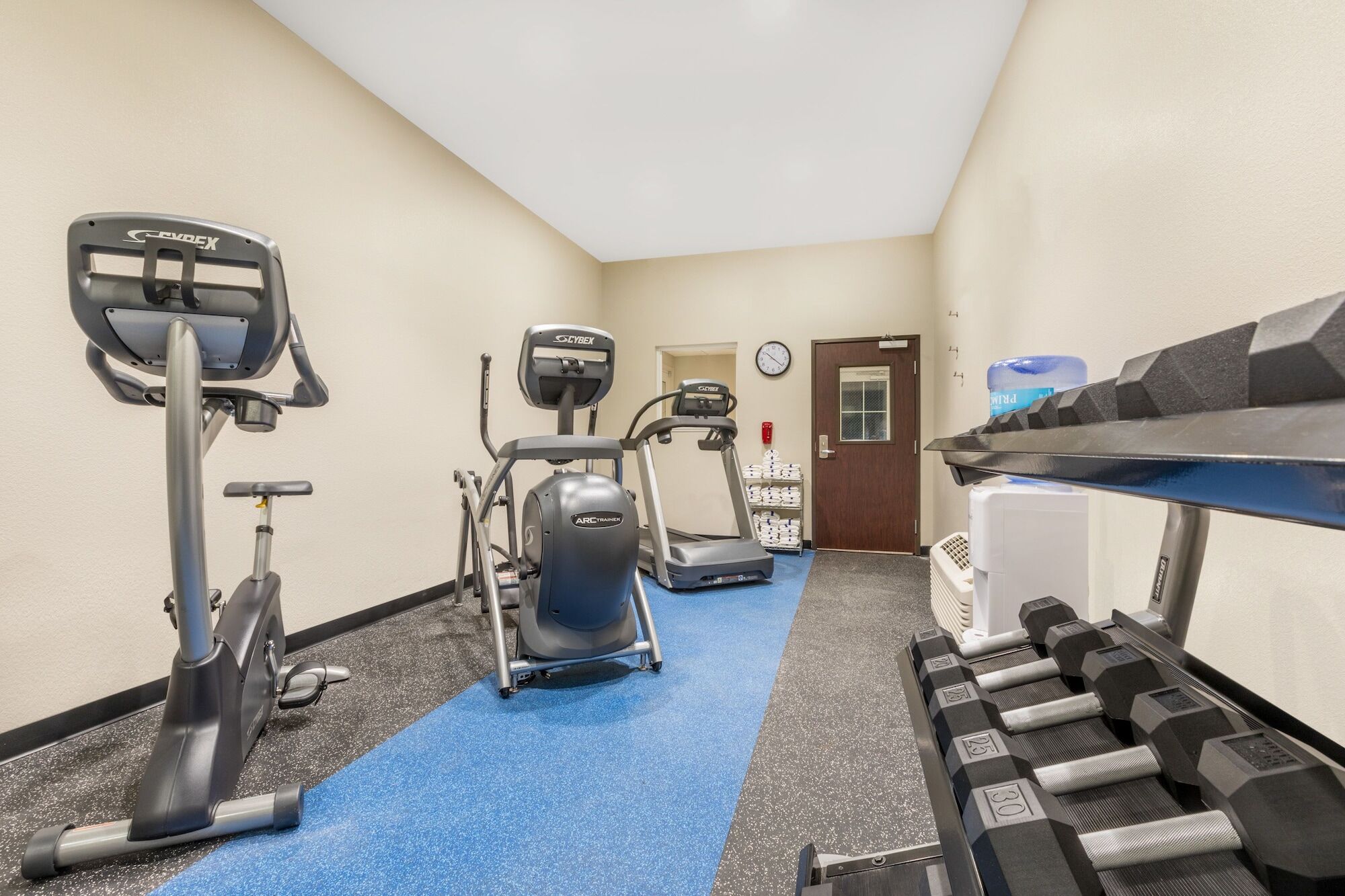 Microtel Inn & Suites By Wyndham Perry Bagian luar foto