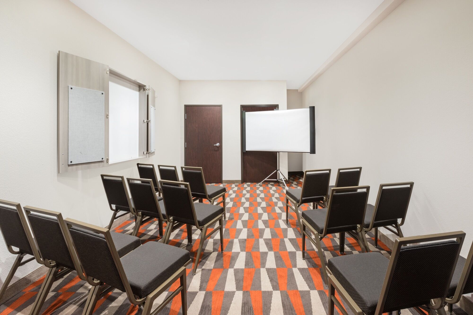 Microtel Inn & Suites By Wyndham Perry Bagian luar foto